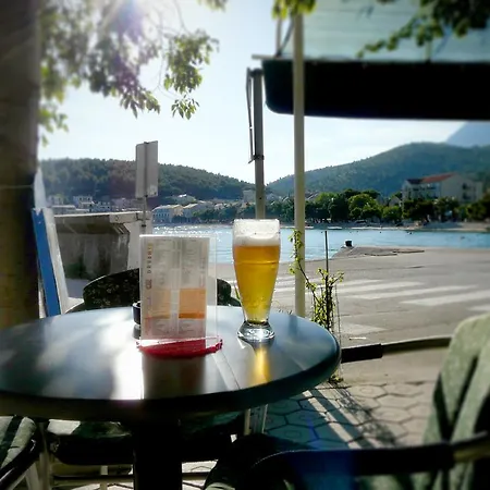 Grubisa * Drvenik (Split-Dalmatia)